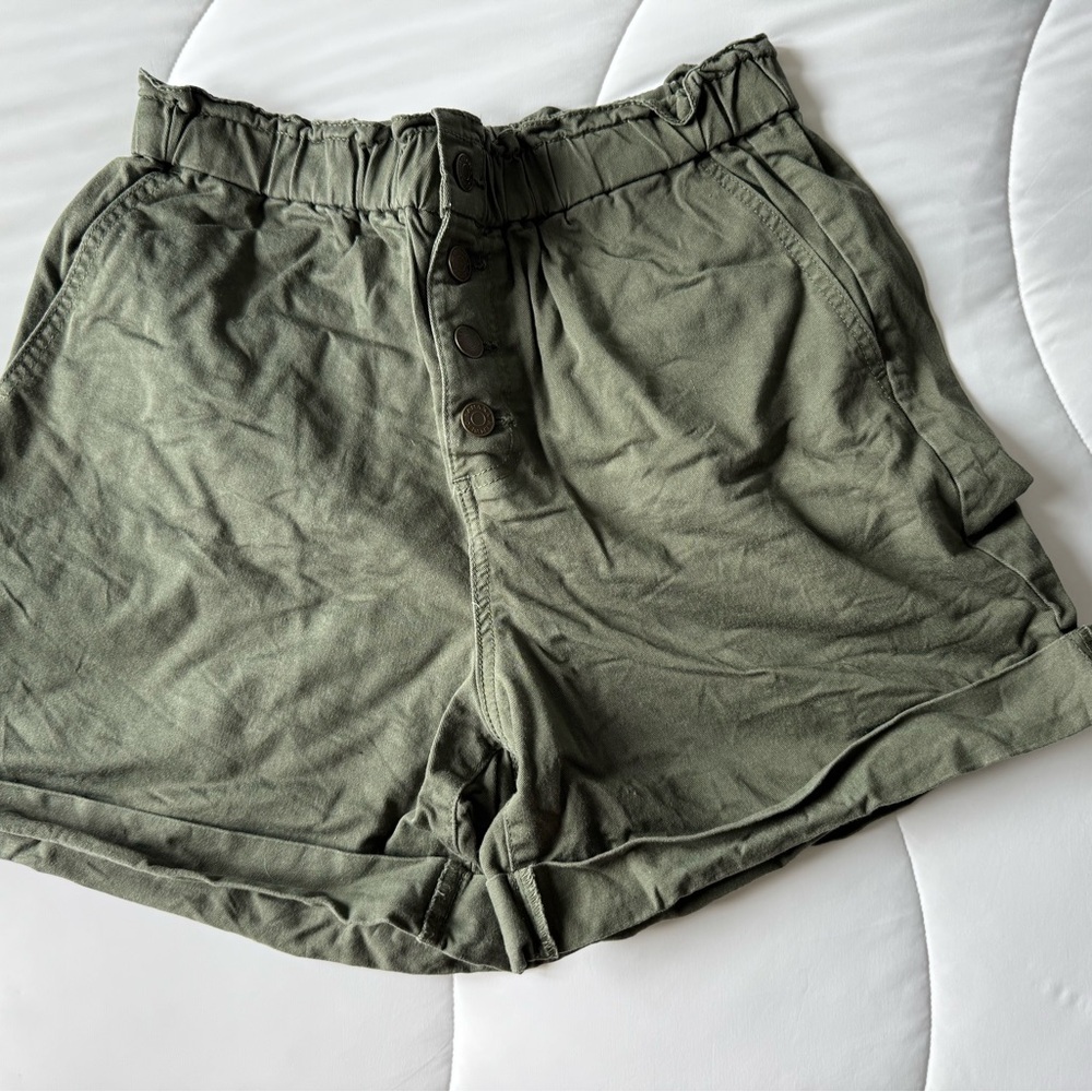 Banana Republic High Waist Green Shorts Relaxed Fit